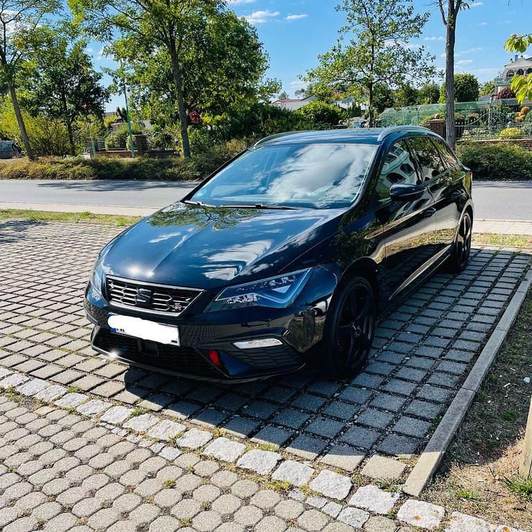 Second-hand Seat Leon ST FR 179 CP (131 kW) 2018 Negru Break