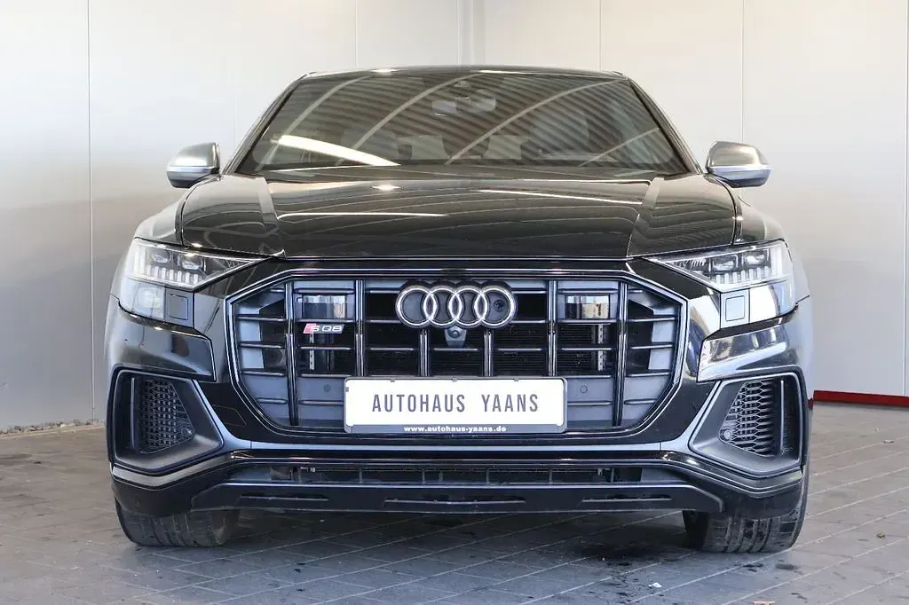 Gebraucht Audi SQ8 Sport 507 PS (372 kW) 2024 Schwarz SUV