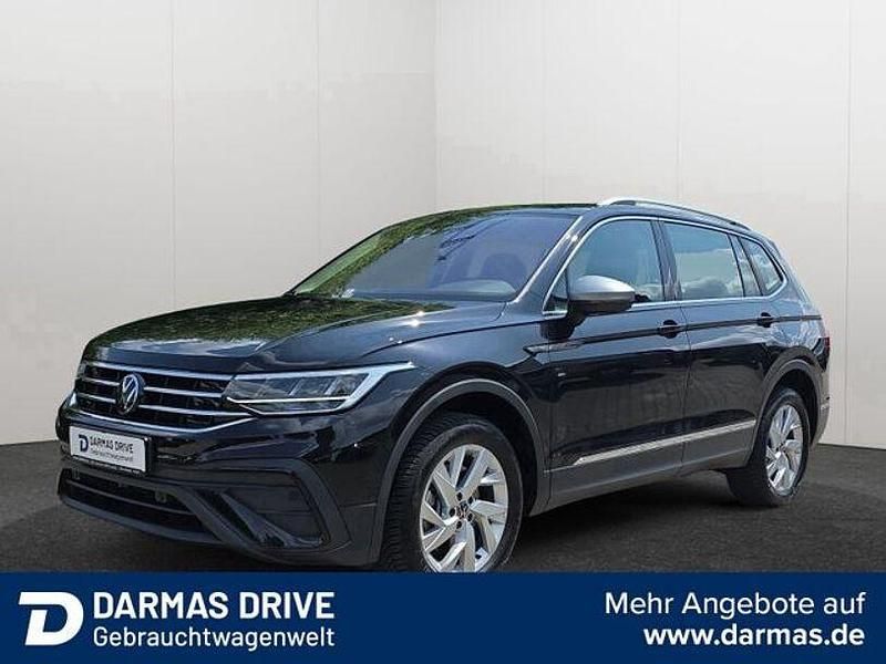 Schwarz Gebraucht 2024 VW Tiguan Allspace Life SUV | 35.990 € (Superpreis) - Bild 1/3