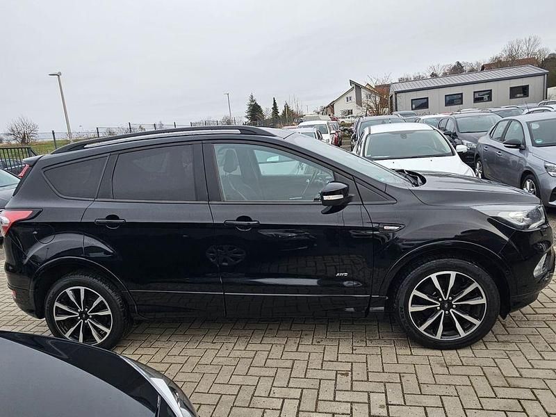 Gebraucht Ford Kuga ST-Line 175 PS (128 kW) 2018 Schwarz SUV