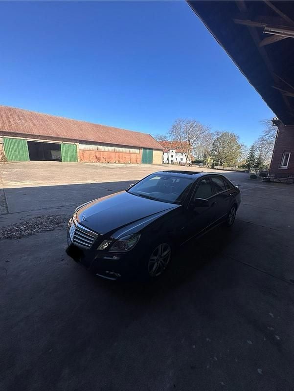 Second-hand Mercedes E350 231 CP (169 kW) 2009 Negru Berlinǎ