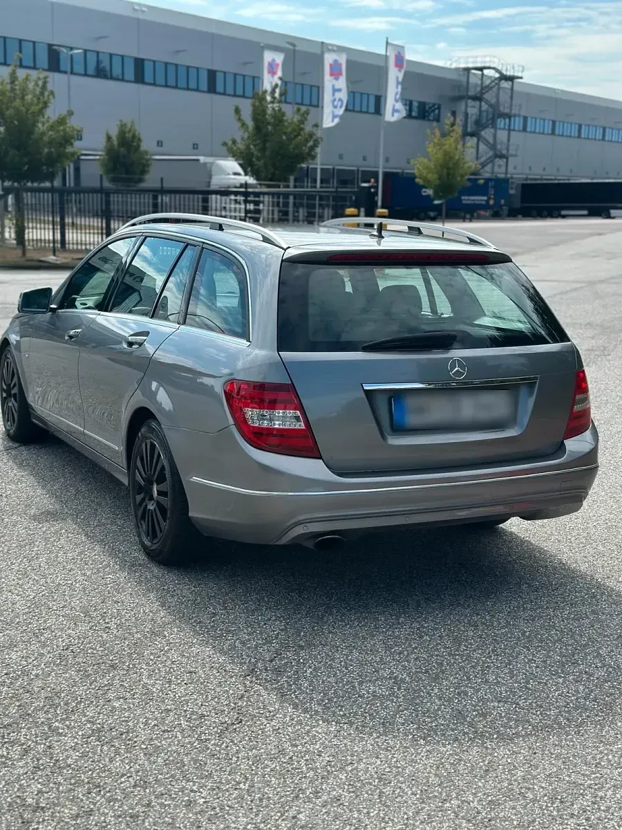 Gebraucht Mercedes C220 170 PS (125 kW) 2012 Grau Kombi
