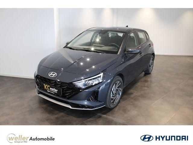 Grau Neu 2025 Hyundai i20 Trend Limousine | 22.470 € (Fairer Preis) - Bild 1/4