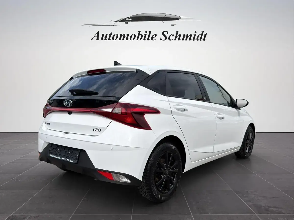 Gebraucht Hyundai i20 Edition 30 101 PS (74 kW) 2022 Weiß Kleinwagen