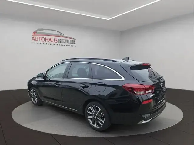 Gebraucht Hyundai i30 Advanced 101 PS (74 kW) 2024 Schwarz Limousine
