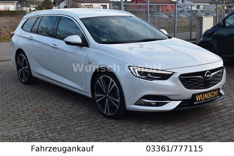 Gebraucht Opel Insignia Dynamic 170 PS (125 kW) 2017 Weiß Kombi