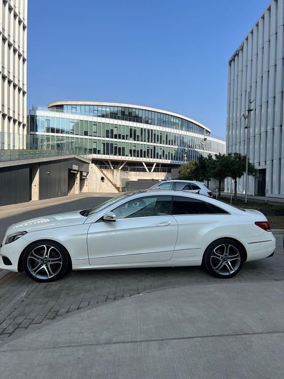 Gebraucht Mercedes E220 170 PS (125 kW) 2013 Weiß
