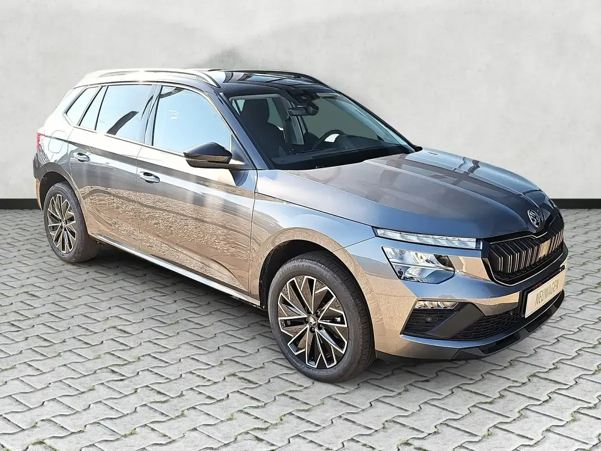 Neu Skoda Kamiq Selection 116 PS (85 kW) 2026 Graphitegrau metallic SUV