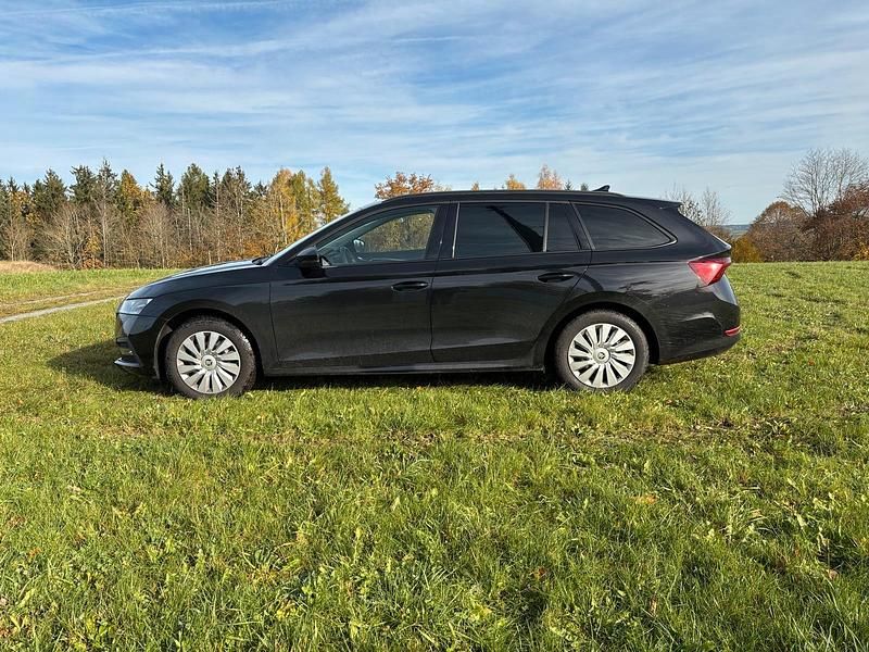 Gebraucht Skoda Octavia 150 PS (110 kW) 2022 Schwarz Kombi