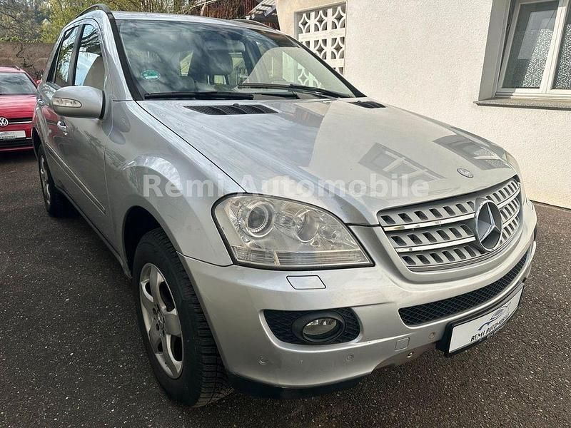 Gebraucht Mercedes ML320 224 PS (164 kW) 2006 Silber SUV