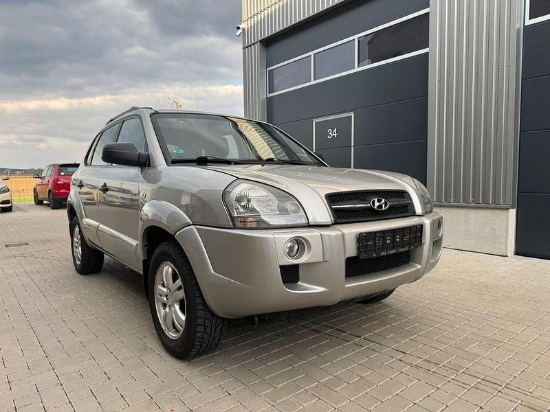 Gebraucht Hyundai Tucson GLS 141 PS (103 kW) 2009 Silber SUV