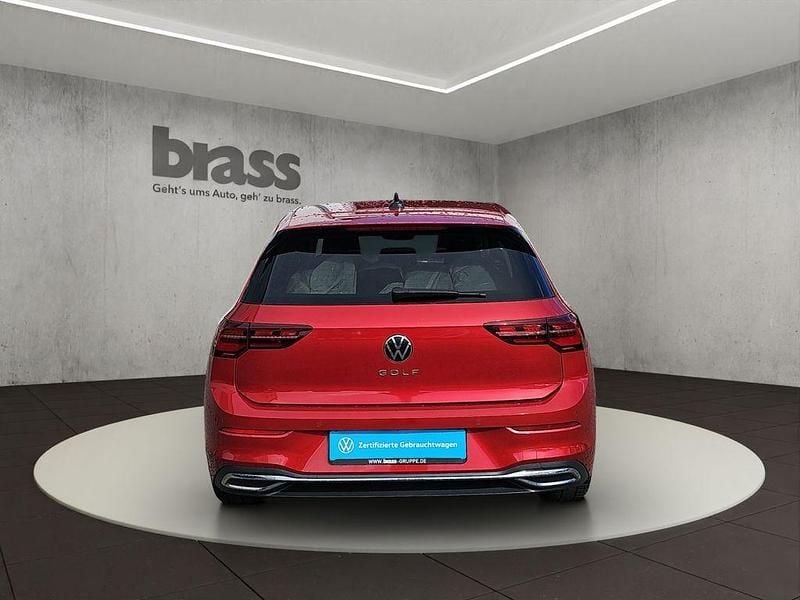 Gebraucht VW Golf VIII Style 150 PS (110 kW) 2022 Kings red metallic Limousine