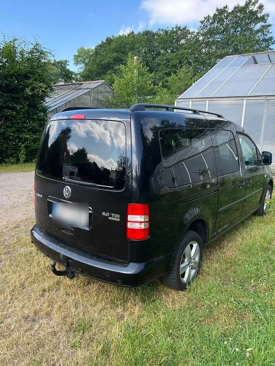 Gebraucht VW Caddy Maxi Comfortline 140 PS (102 kW) 2011 Schwarz Van / Kleinbus