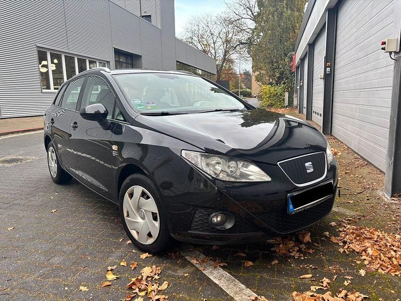 Schwarz Gebraucht 2011 Seat Ibiza Style Limousine | 3.600 € (Fairer Preis) - Bild 1/4