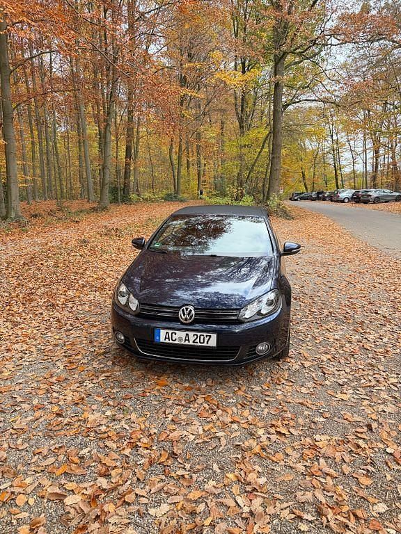 Gebraucht VW Golf Cabriolet 160 PS (117 kW) 2011 Blau Cabrio