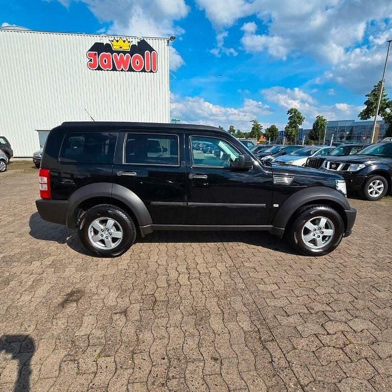 Second-hand Dodge Nitro 177 CP (130 kW) 2008 Negru SUV