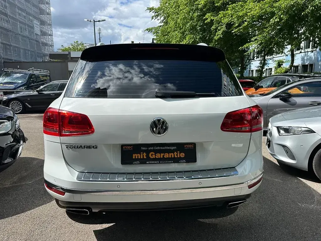 Gebraucht VW Touareg Terrain Tech 262 PS (192 kW) 2015 Weiß SUV