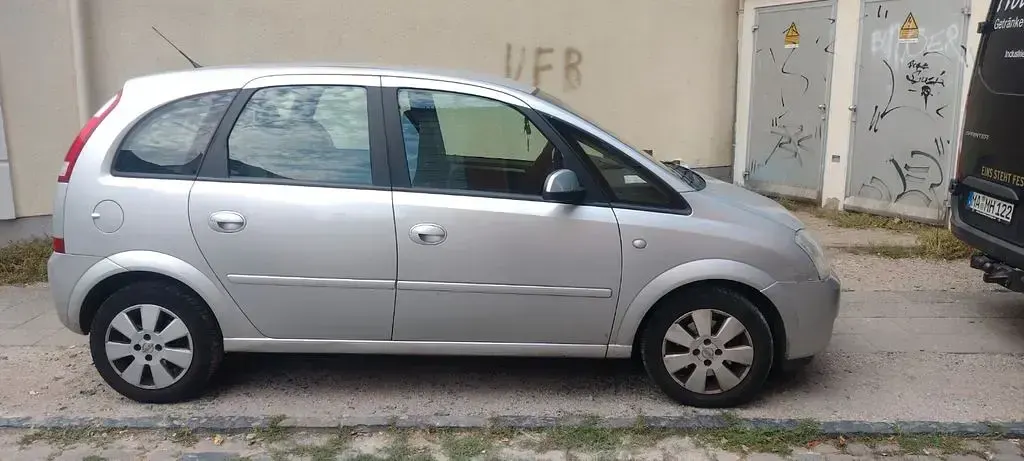 Gebraucht Opel Meriva 101 PS (74 kW) 2003 Silber Van / Kleinbus