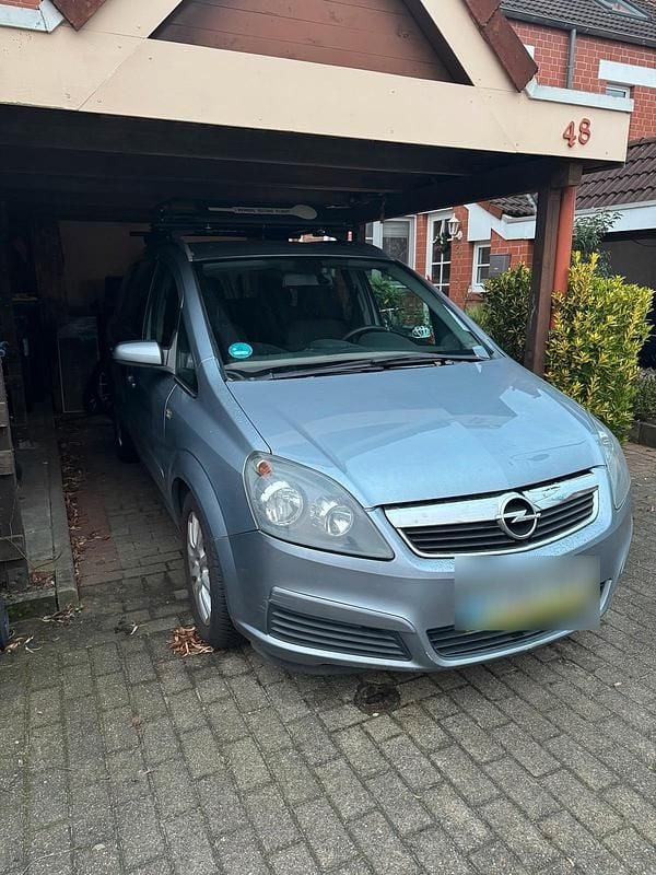Grau Gebraucht 2005 Opel Zafira Van / Kleinbus | 999 € (Fairer Preis) - Bild 1/4
