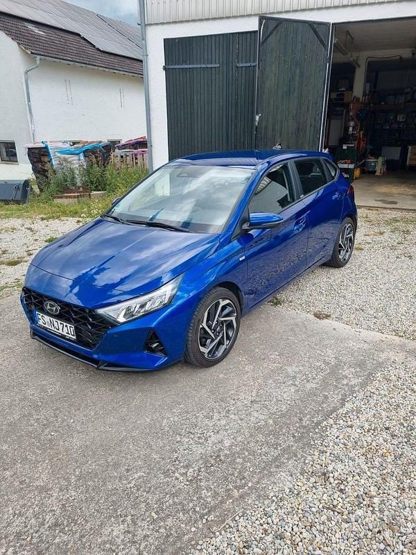 Blau Gebraucht 2021 Hyundai i20 Prime Kleinwagen | 14.500 € (Fairer Preis) - Bild 1/4