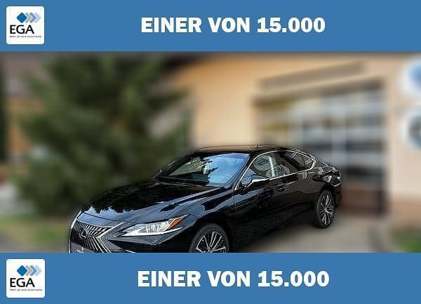 Schwarz metallic Gebraucht 2024 Lexus ES300 Business Edition | 45.130 € (Fairer Preis) - Bild 1/4