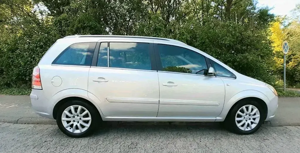 Gebraucht Opel Zafira 140 PS (102 kW) 2006 Silber Van / Kleinbus
