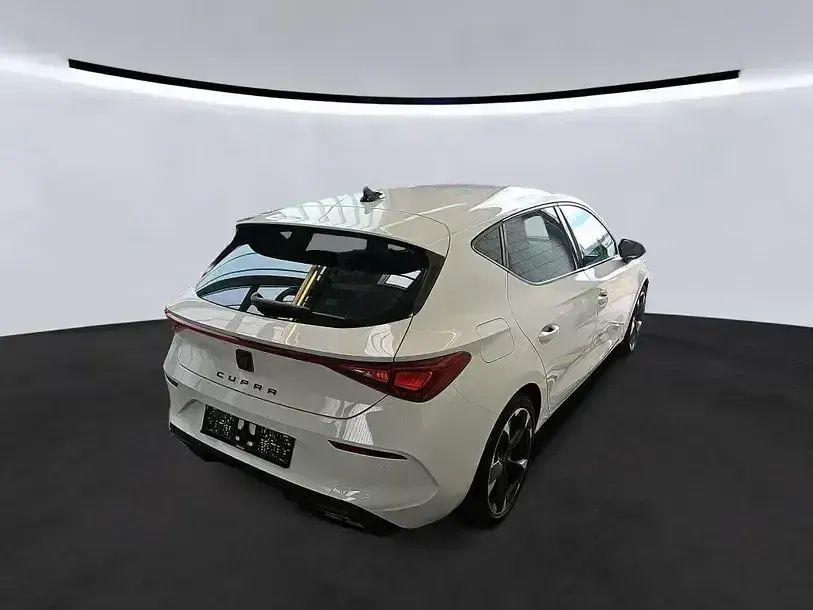 Gebraucht Cupra Leon 150 PS (110 kW) 2024 "candy" weiss Limousine