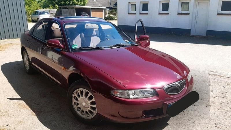 Andere farben Gebraucht 1992 Mazda Xedos Limousine | 2.650 € - Bild 1/4