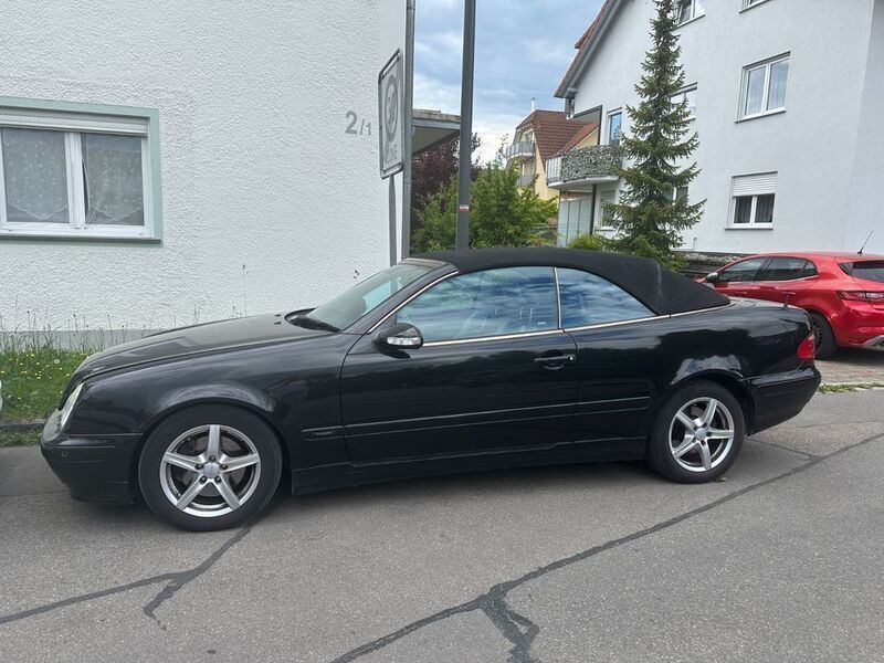 Schwarz Gebraucht 2003 Mercedes CLK230 Avantgarde Cabrio | 4.800 € (Superpreis) - Bild 1/4