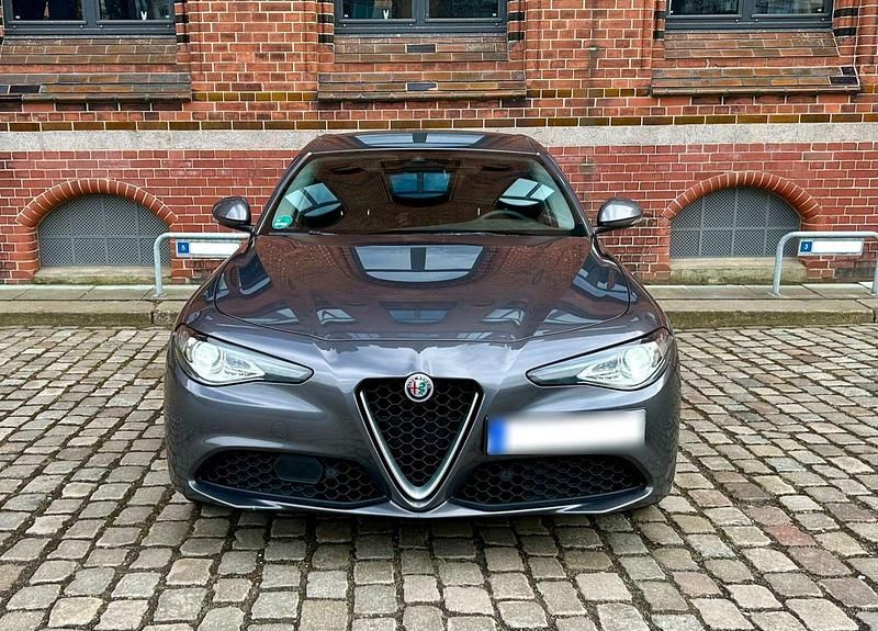 Gebraucht Alfa Romeo Giulia Super 200 PS (147 kW) 2019 Grau Limousine