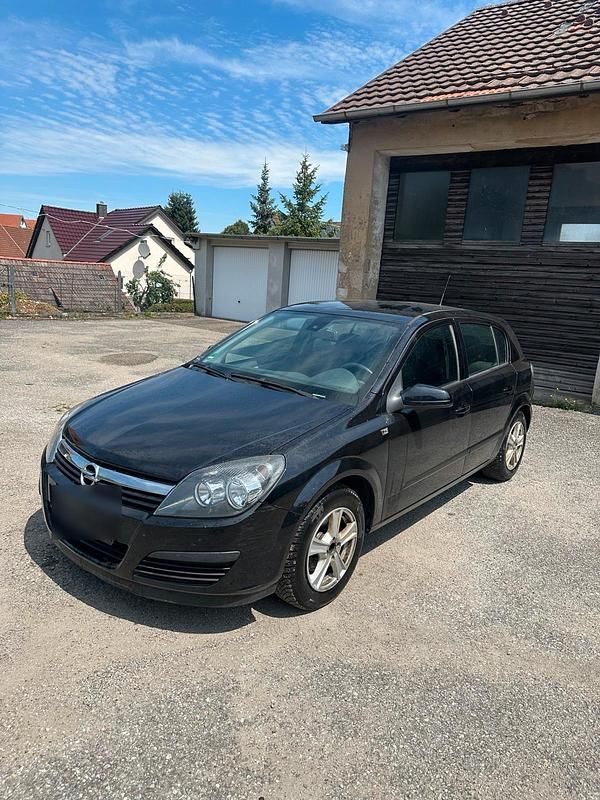 Schwarz Gebraucht 2008 Opel Astra Kleinwagen | 2.000 € (Fairer Preis) - Bild 1/4