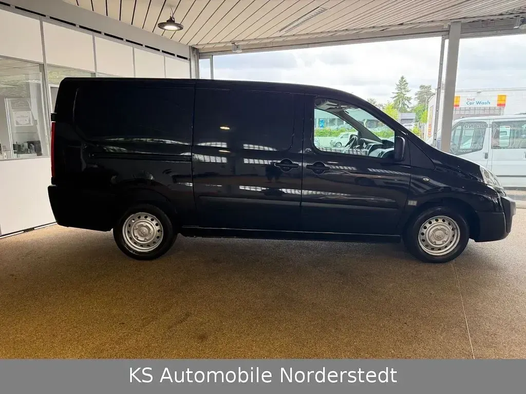 Gebraucht Toyota Proace Comfort 128 PS (94 kW) 2015 Schwarz Van / Kleinbus