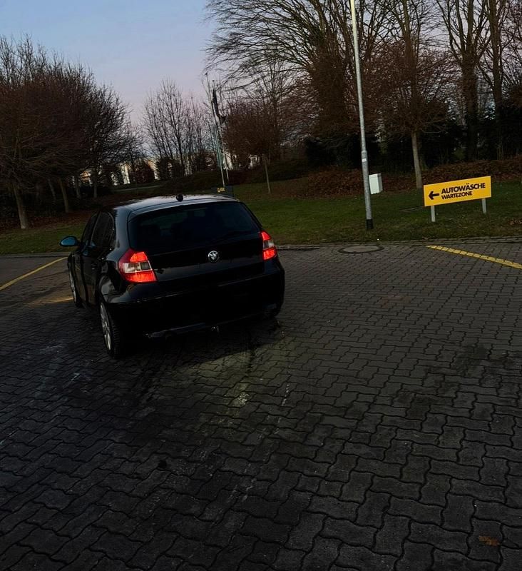 Gebraucht BMW 120 163 PS (119 kW) 2006 Schwarz Kleinwagen