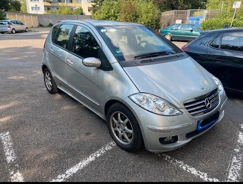 Silber Gebraucht 2005 Mercedes A170 Kleinwagen | 1.800 € - Bild 1/4