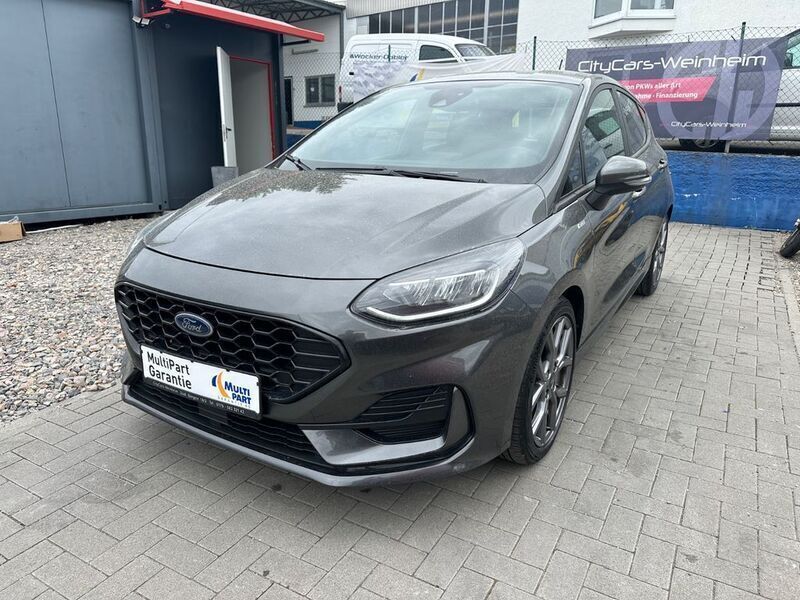 Grau Gebraucht 2022 Ford Fiesta ST-Line Kleinwagen | 14.950 € (Fairer Preis) - Bild 1/4