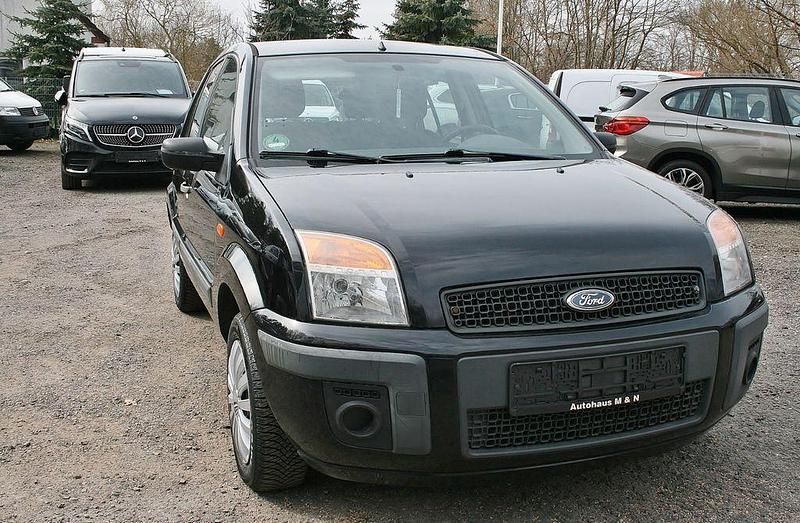 Gebraucht Ford Fusion 80 PS (58 kW) 2006 Schwarz Kleinwagen