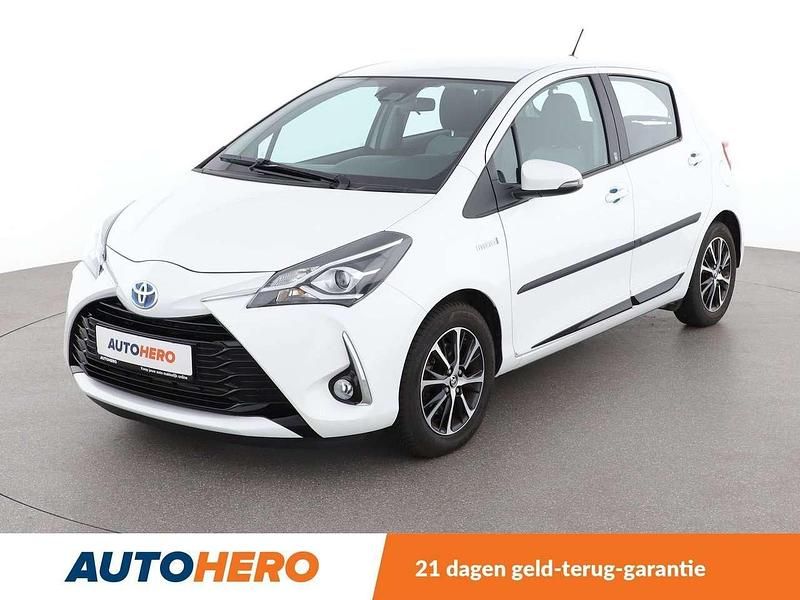 Weiß Gebraucht 2017 Toyota Yaris Hybrid | 13.649 € (Superpreis) - Bild 1/4