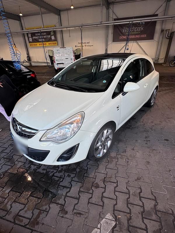 Gebraucht Opel Corsa Eco 70 PS (51 kW) 2011 Weiß Kleinwagen