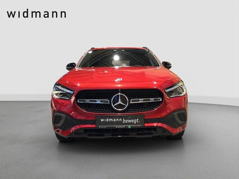 Gebraucht Mercedes GLA200 Progressive 163 PS (119 kW) 2020 Manufaktur lack manufaktur patagonienrot metallic SUV