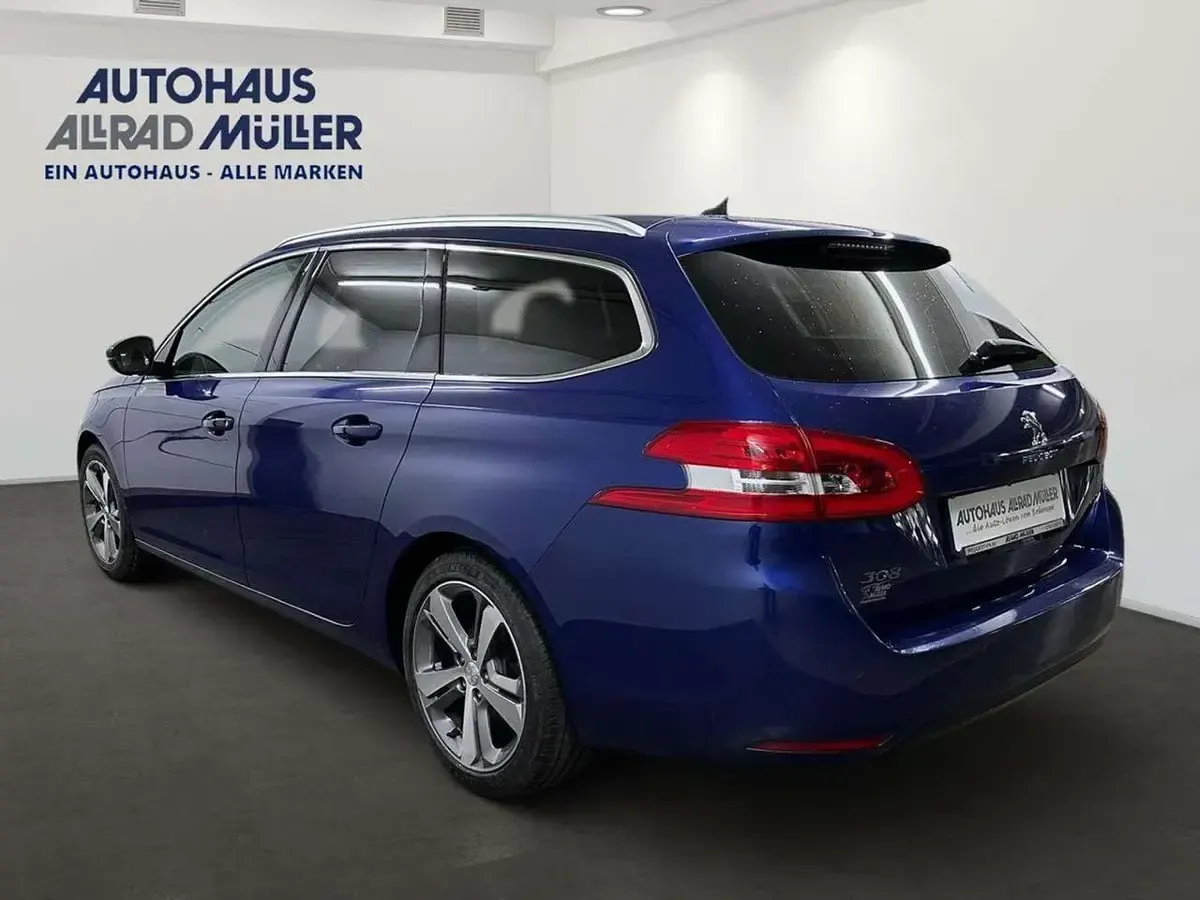 Gebraucht Peugeot 308 SW Allure 131 PS (96 kW) 2020 Magneticblau metallic Kombi