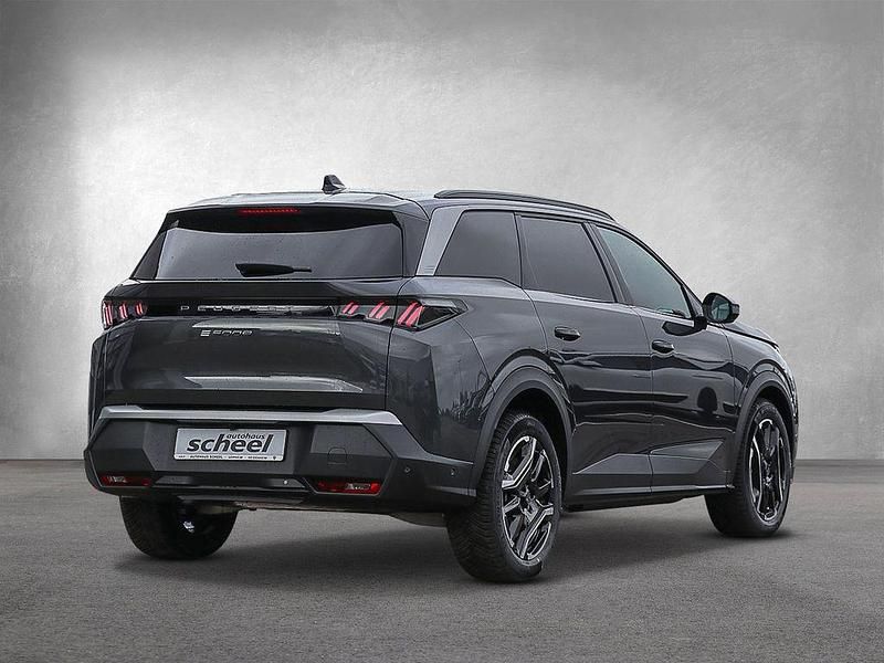 Neu Peugeot 5008 Allure 156 kW (213 PS) 2025 Met. titan grau SUV