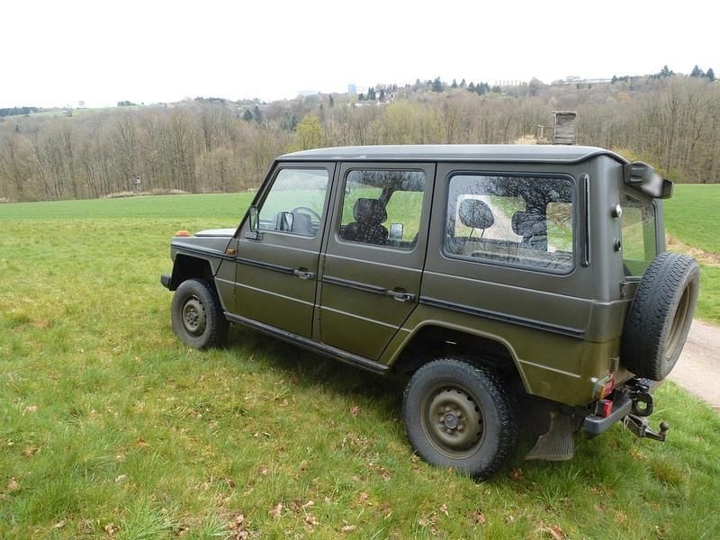 Gebraucht Mercedes G300 88 PS (64 kW) 1986 Grün SUV