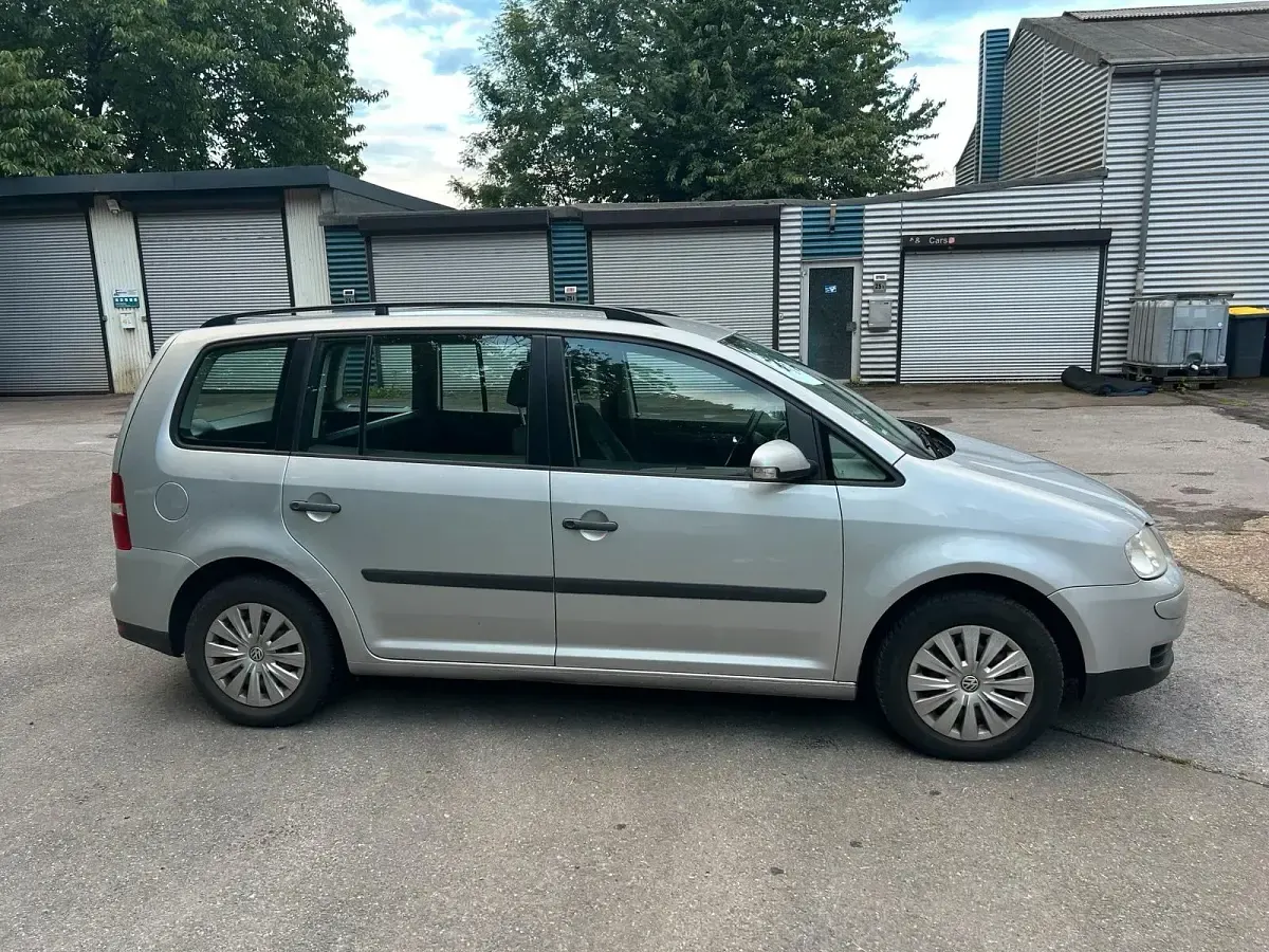 Gebraucht VW Touran 102 PS (75 kW) 2004 Silber Van / Kleinbus