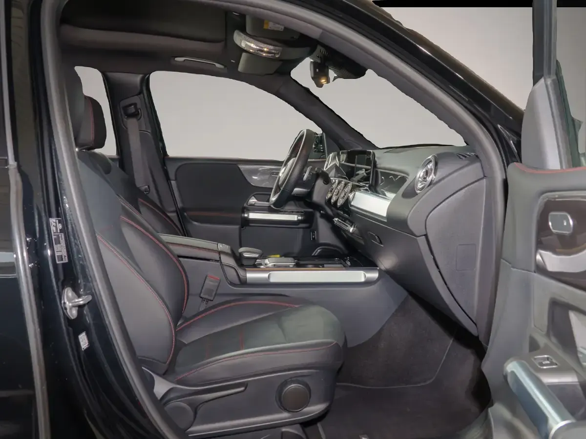 Gebraucht Mercedes GLB220 190 PS (139 kW) 2022 Schwarz SUV
