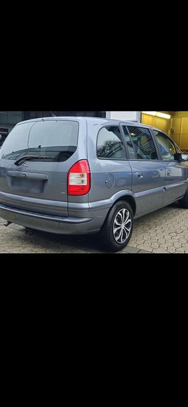 Gebraucht Opel Zafira 125 PS (91 kW) 2004 Grau Van / Kleinbus