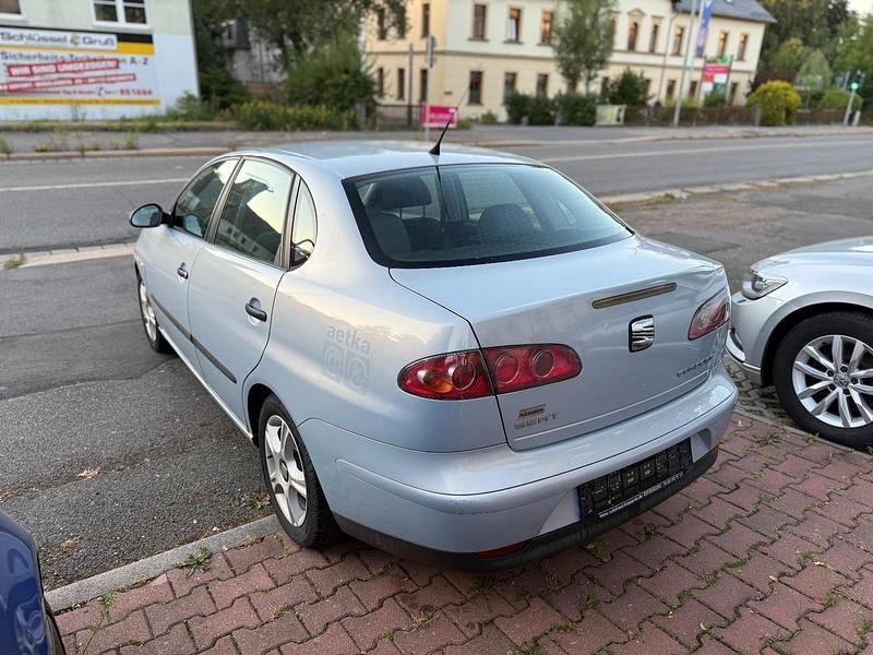 Gebraucht Seat Cordoba 75 PS (55 kW) 2005 Blau Limousine
