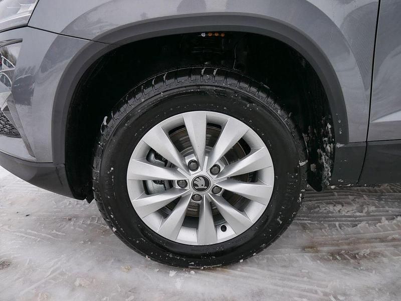 Neu Skoda Karoq Selection 150 PS (110 kW) 2025 Graphitgrau metallic SUV