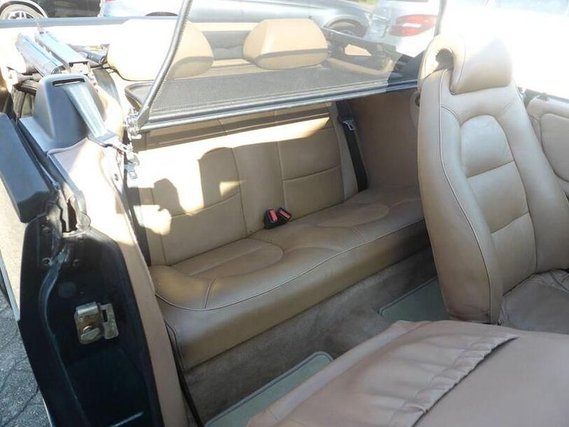 Second-hand Saab 900 141 CP (103 kW) 1993 Verde Hatchback