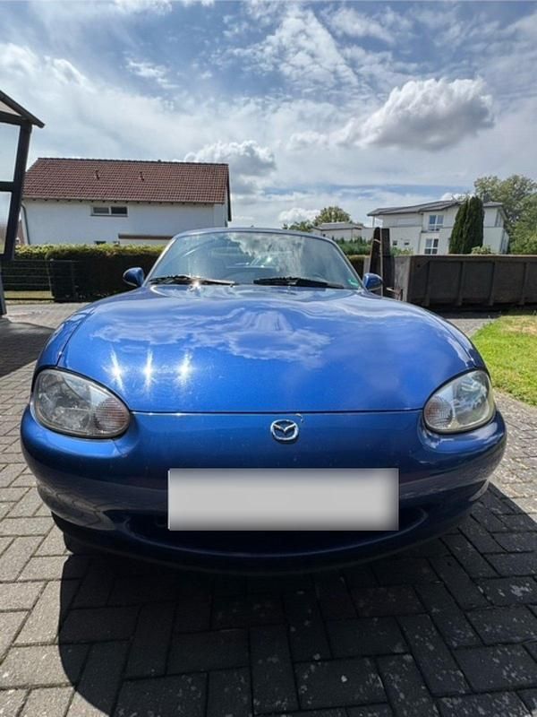 Gebraucht Mazda MX5 Edition 140 PS (102 kW) 2000 Blau Cabrio
