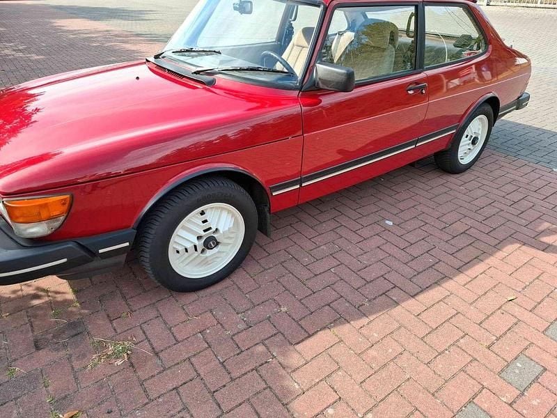 Rot Gebraucht 1985 Saab 90 Limousine | 5.290 € - Bild 1/4